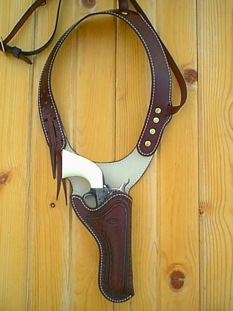 Click to return to Gallatin Shoulder Holster